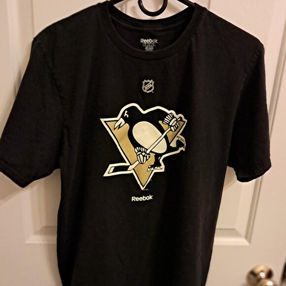 Reebok Other - Reebok Pittsburgh Penguins Logo T-Shirt, Black, Size Large